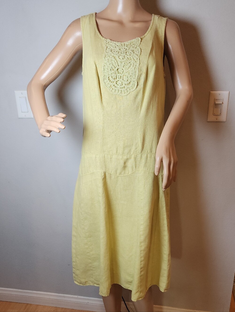 Cut Loose 100% Linen Dress Drop Waist Sleeveless Crochet Lace Yellow Green XS